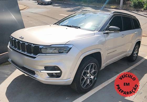 JEEP COMMANDER 2.0 TD380 TURBO DIESEL OVERLAND AT9